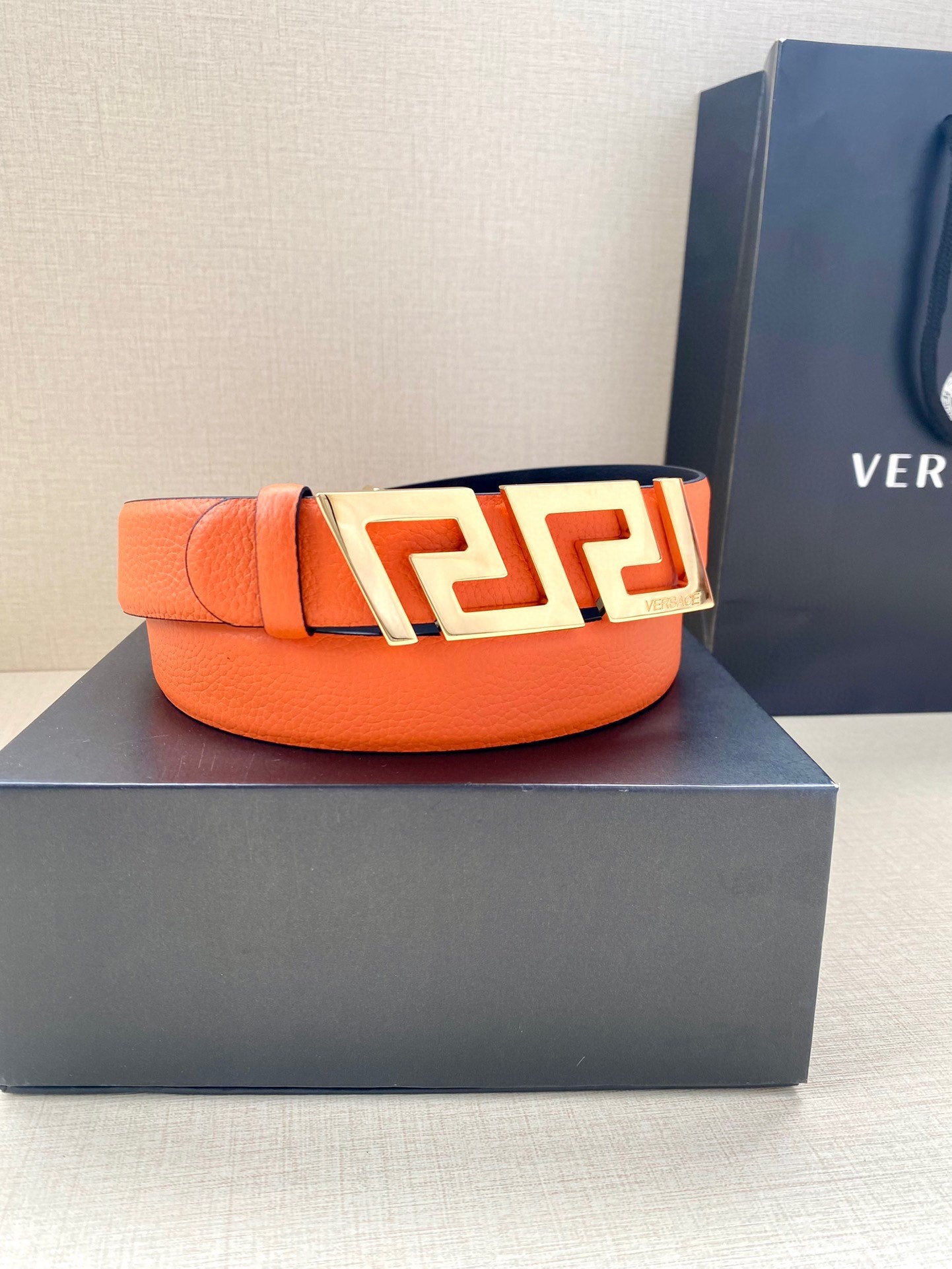 1WV166PDE Stylish High quality belt With full package
