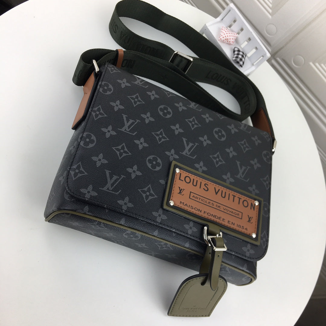 1XE421BDE Stylish leather bag
