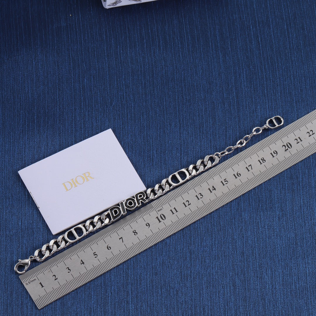 14D540XDE Stylish Bracelets Necklaces