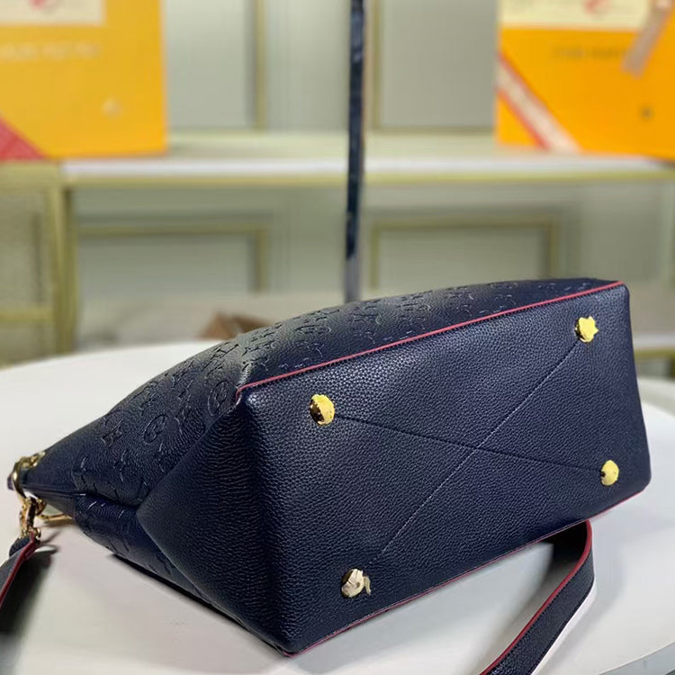 2E70BDE Stylish leather bag