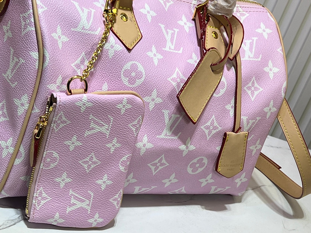 155XE16BDE Stylish leather bag