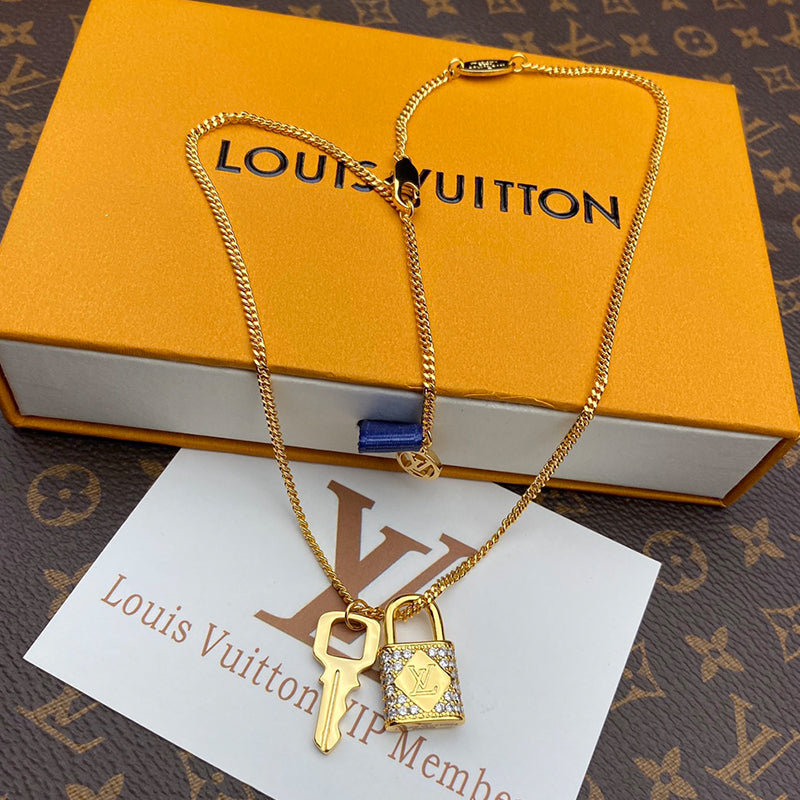 3E655XDE Stylish Necklaces