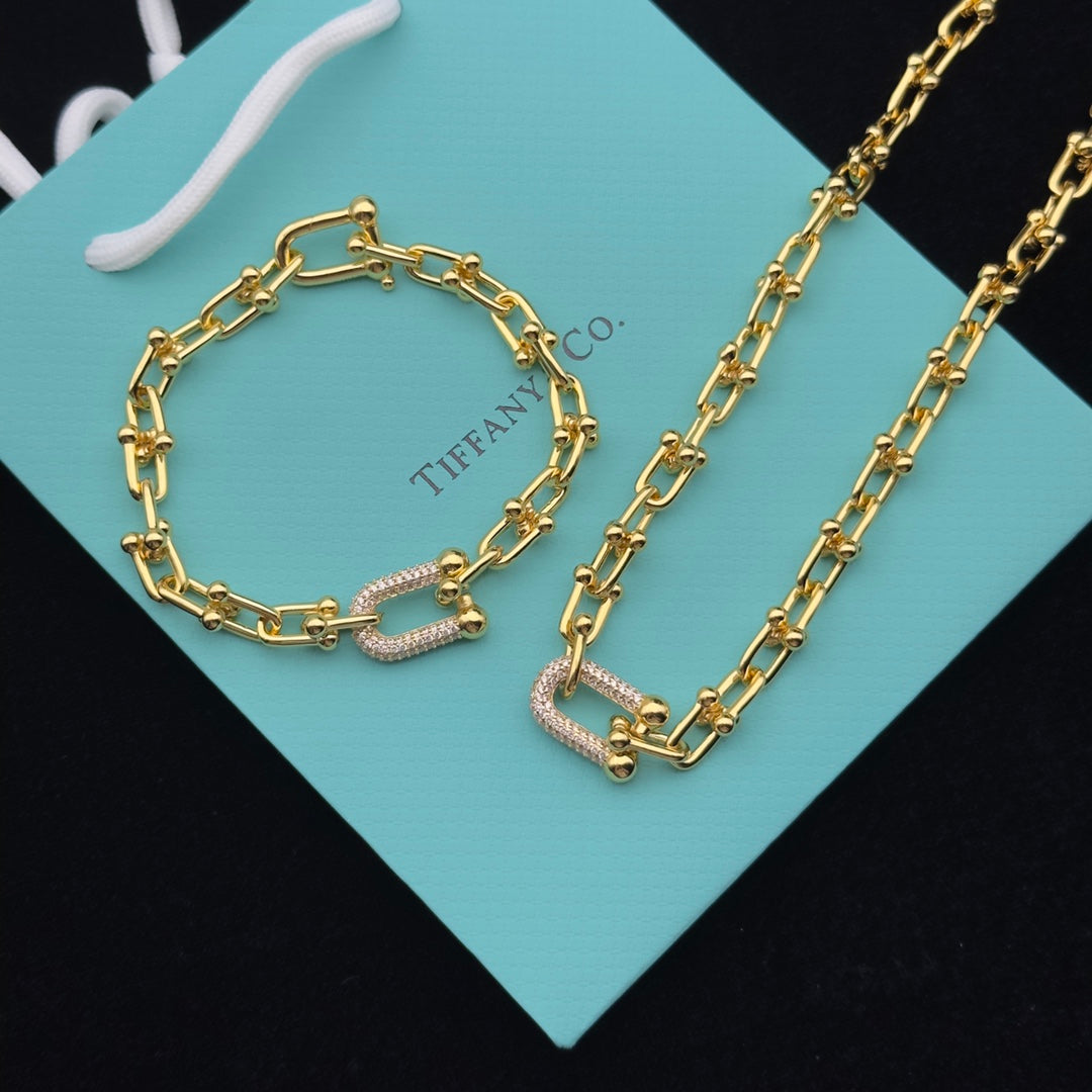 8XT31XDE Stylish Earring Bracelets Necklaces