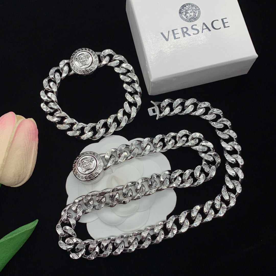 14V118XDE Stylish Necklaces