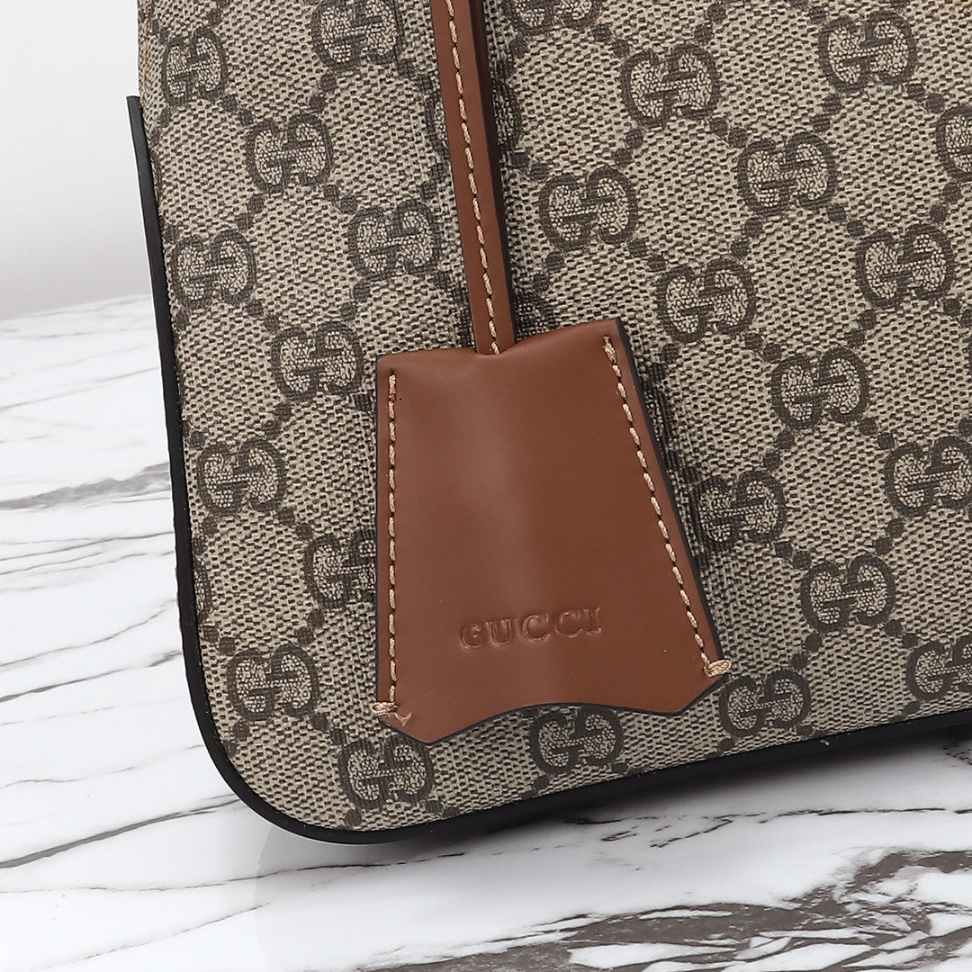 165NB106BDE Stylish leather bag