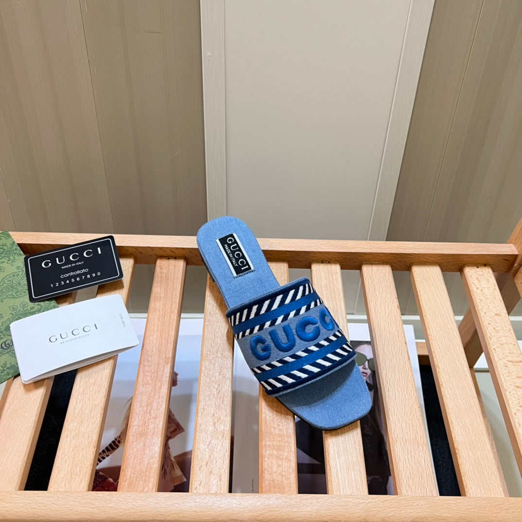 14B6ZDE Stylish Slippers