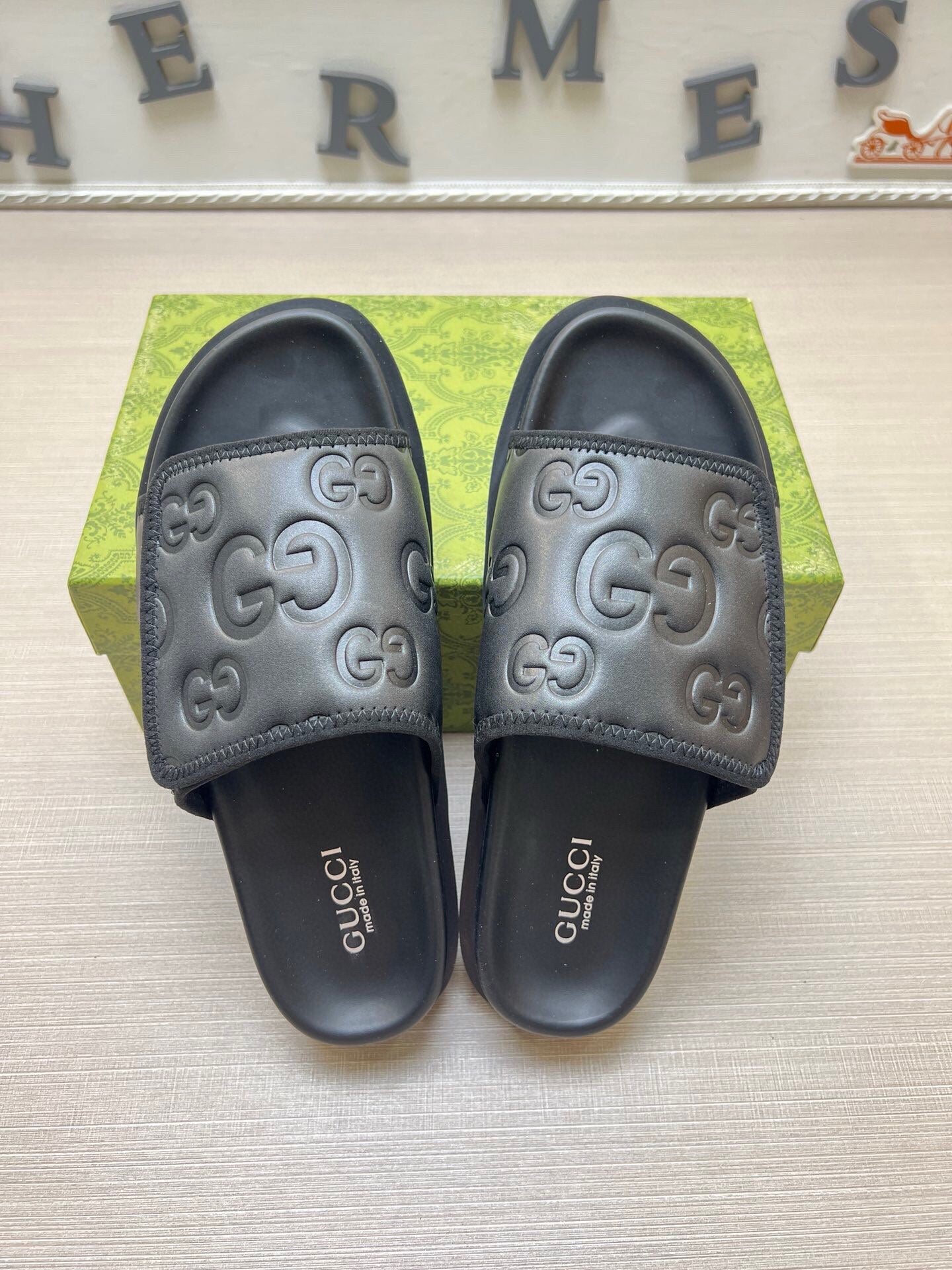 5LB230ZDE Stylish Slippers