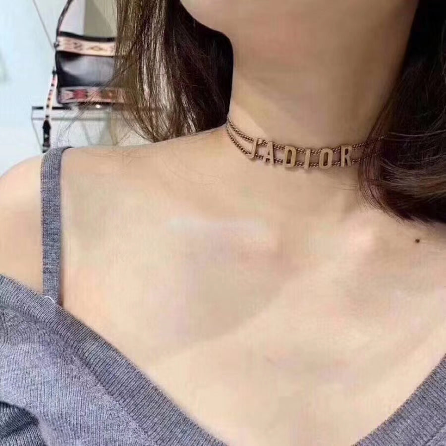 1YD251XDE Stylish Necklaces