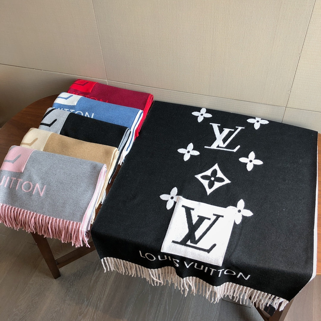 175RE18WDE Stylish Winter Scarves