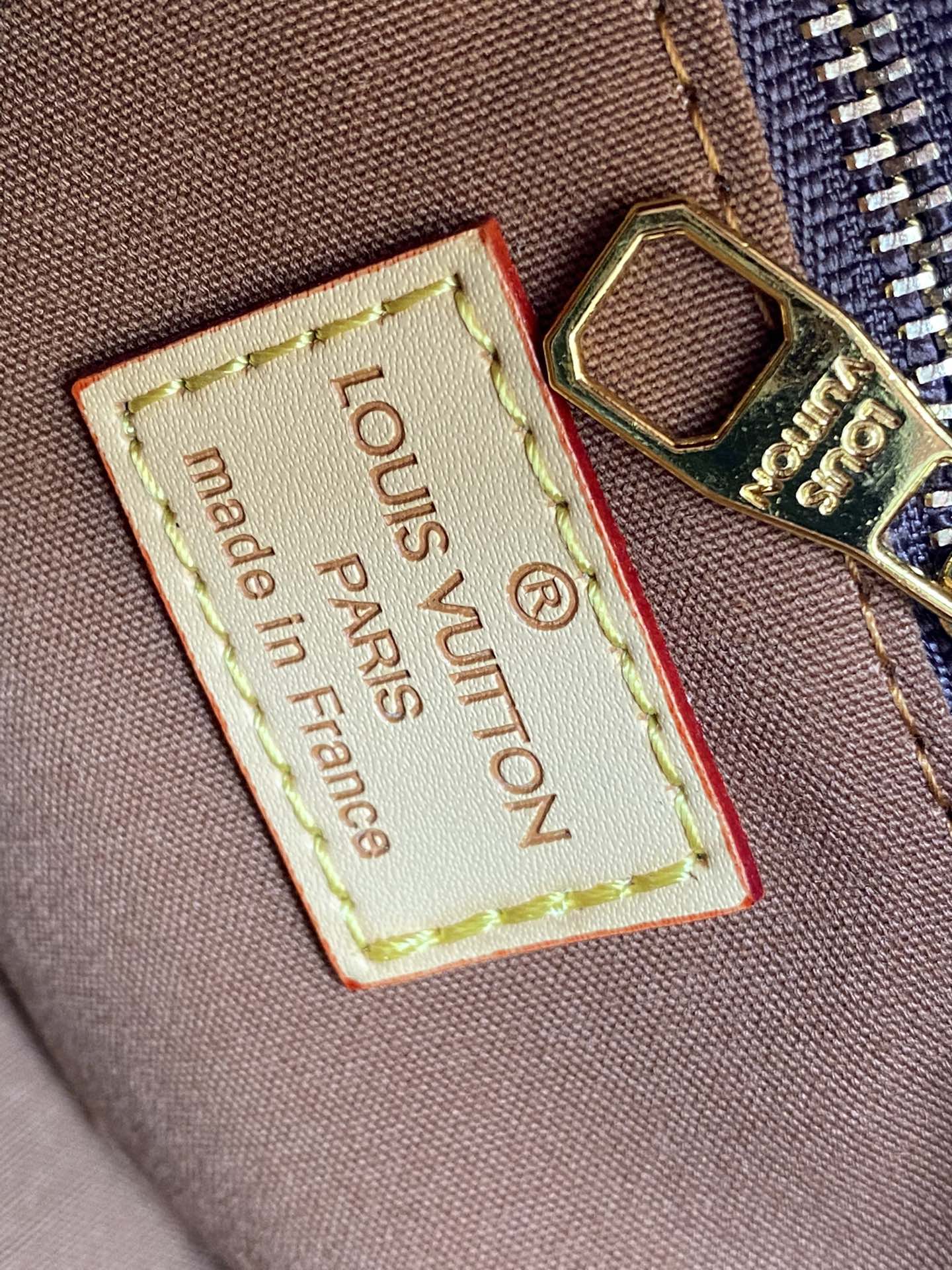 2XE297BDE Stylish leather bag