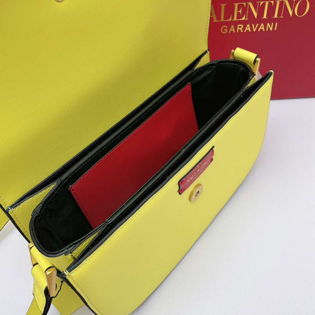 5A45BDE Stylish leather bag