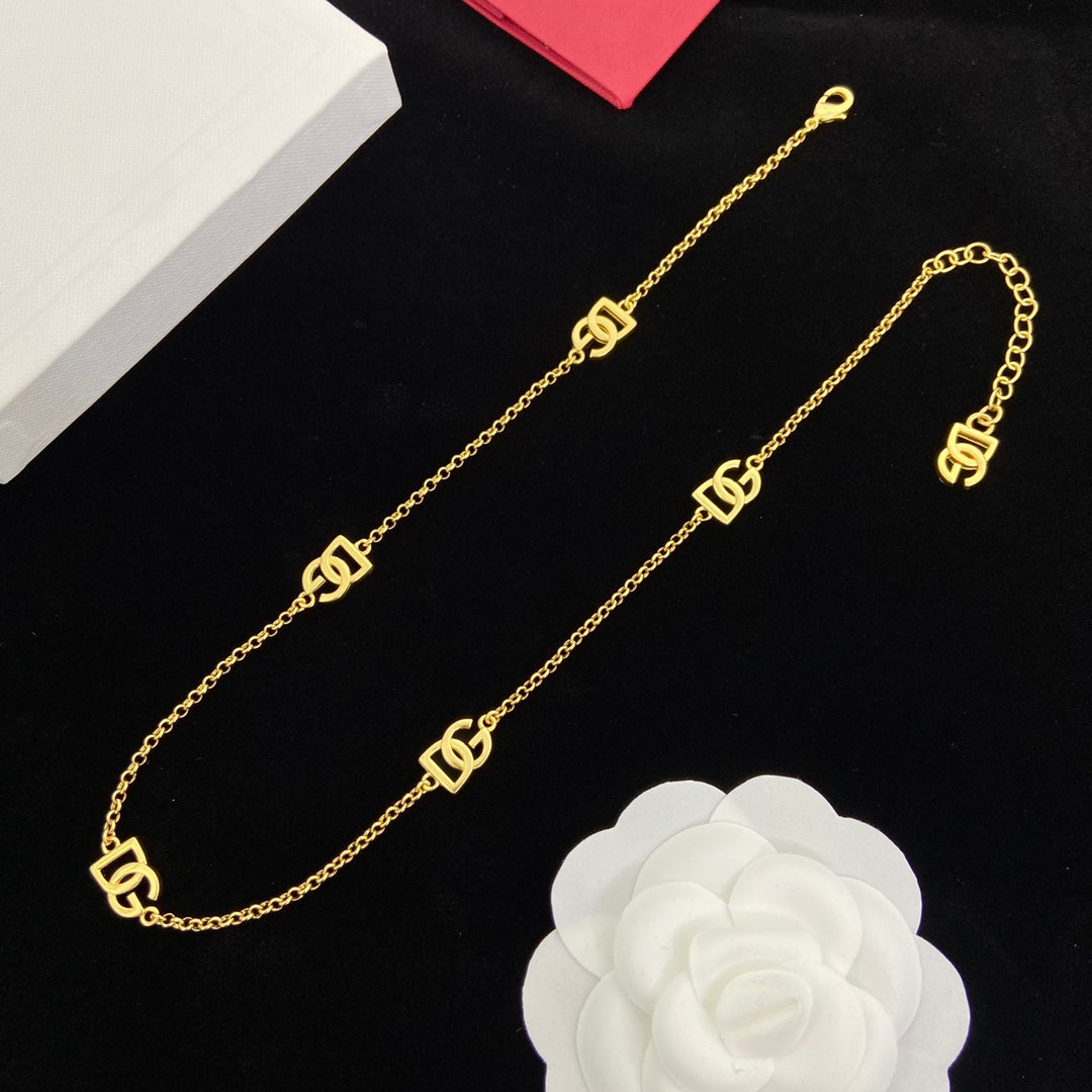 1NA144XDE Stylish Necklaces