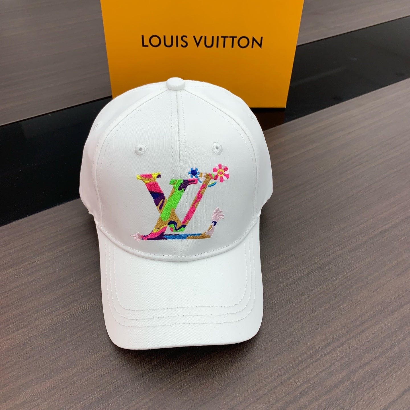 125ZE517MDE Stylish hats