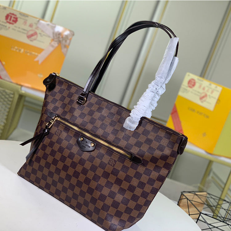 1E001BDE Stylish leather bag