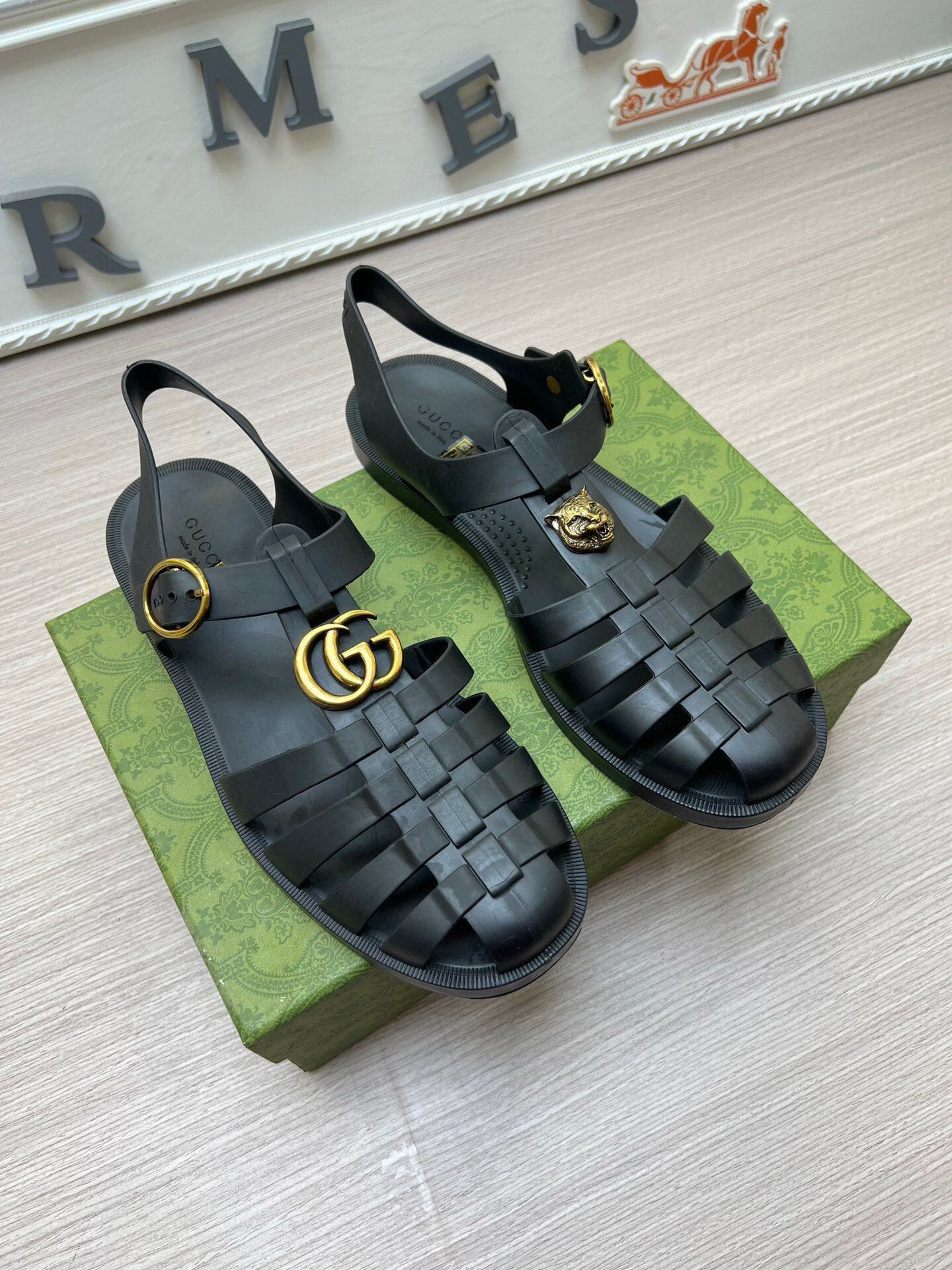 5LF225ZDE Stylish sandals