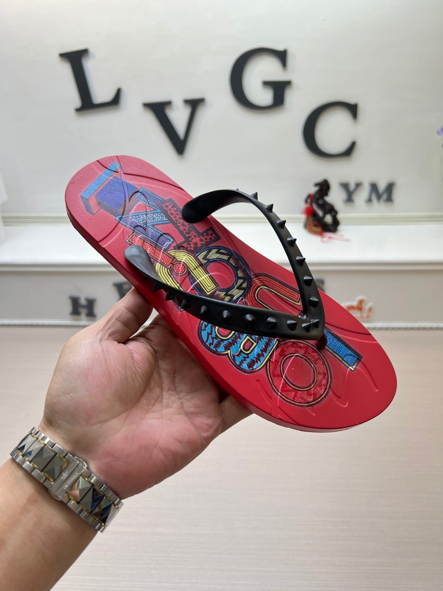 54A107ZDE Stylish slippers