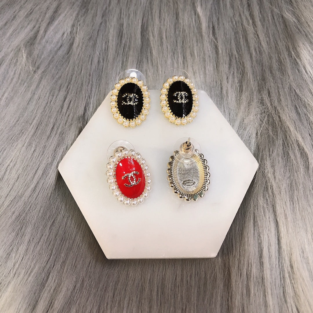 14C30EDE Stylish Earrings