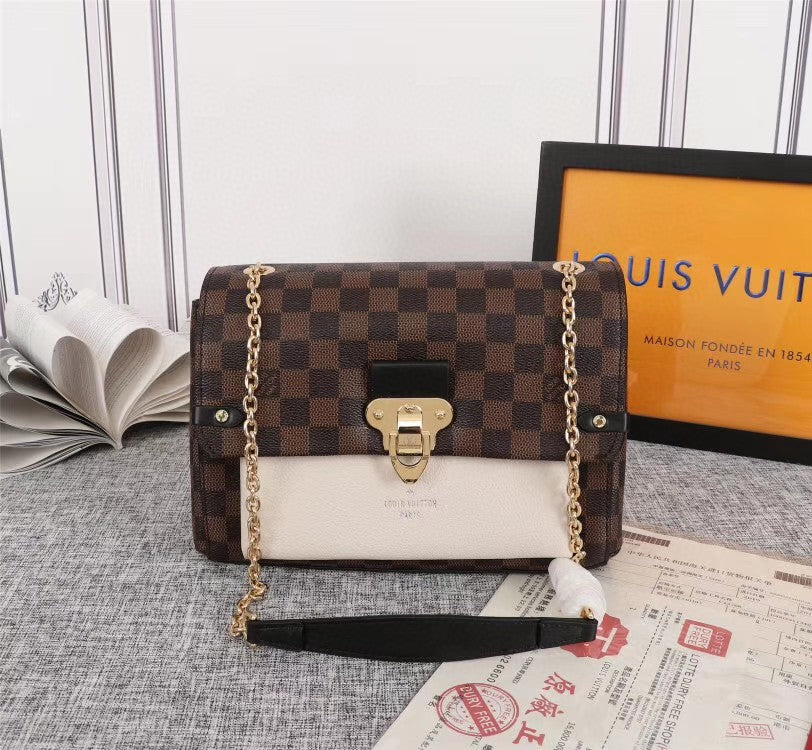 2XE52BDE Stylish leather bag