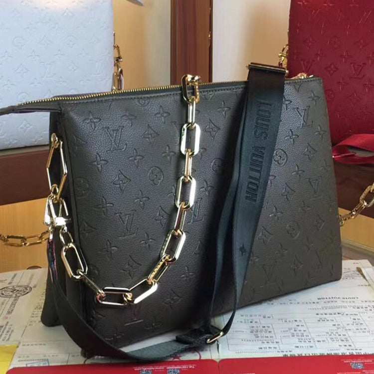 2E42BDE Stylish leather bag