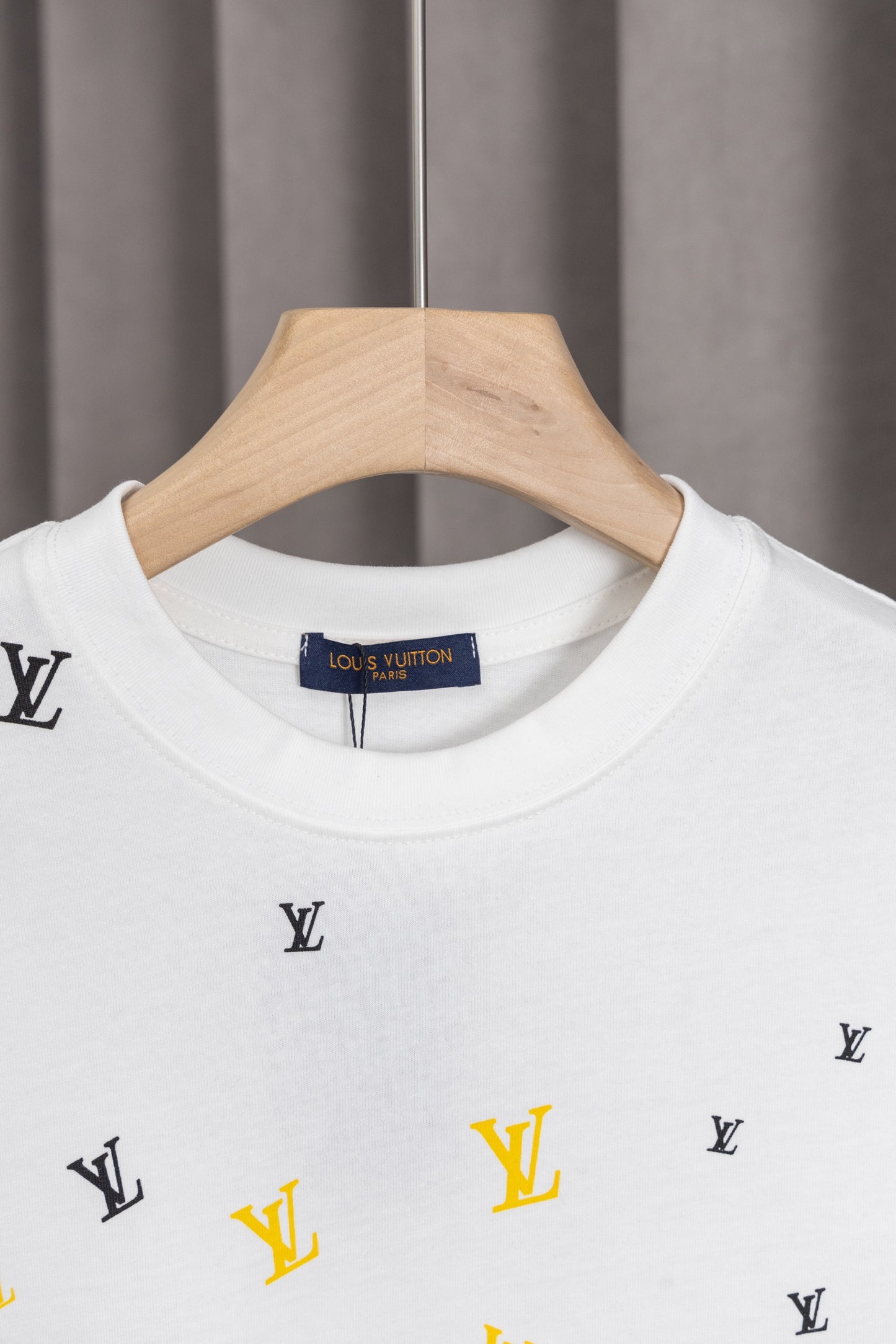 125WE1UDE Stylish T-shirts