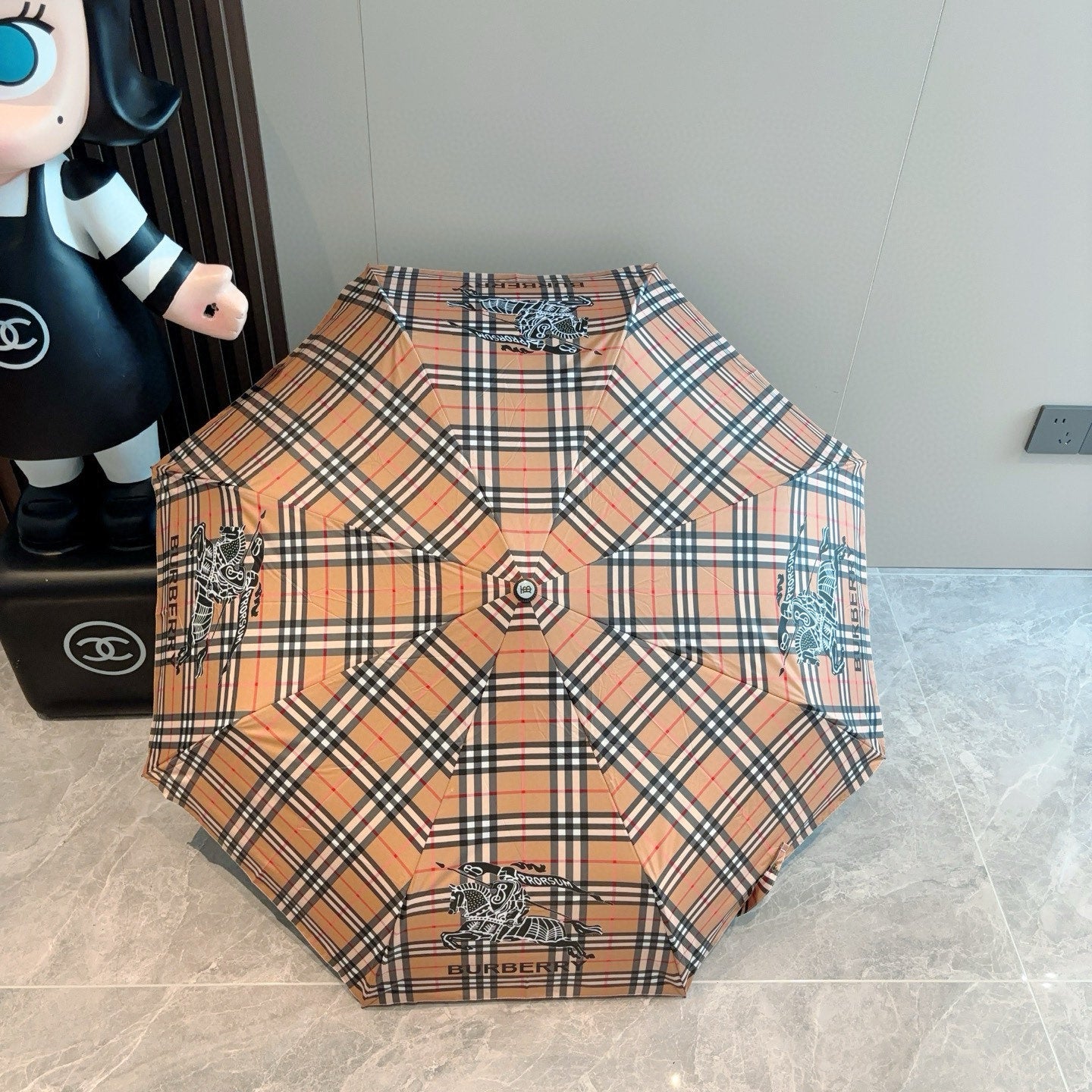15RR126SDE Stylish UV resistant umbrella