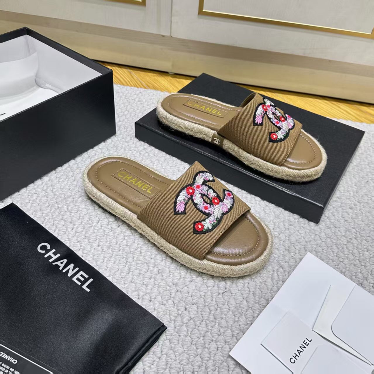 255QC43ZDE Stylish leather shoes