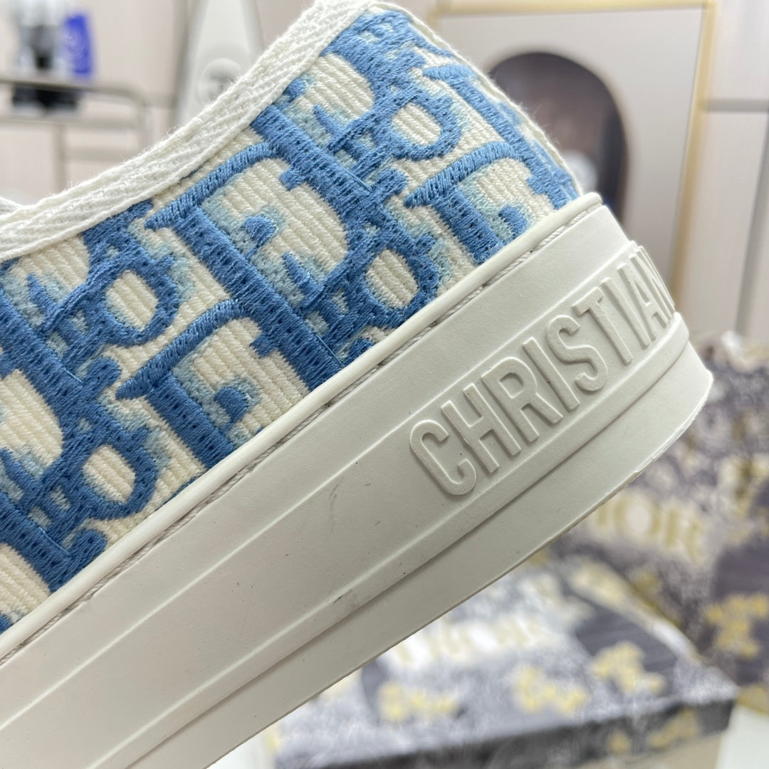 1XD65ZDE Stylish shoes