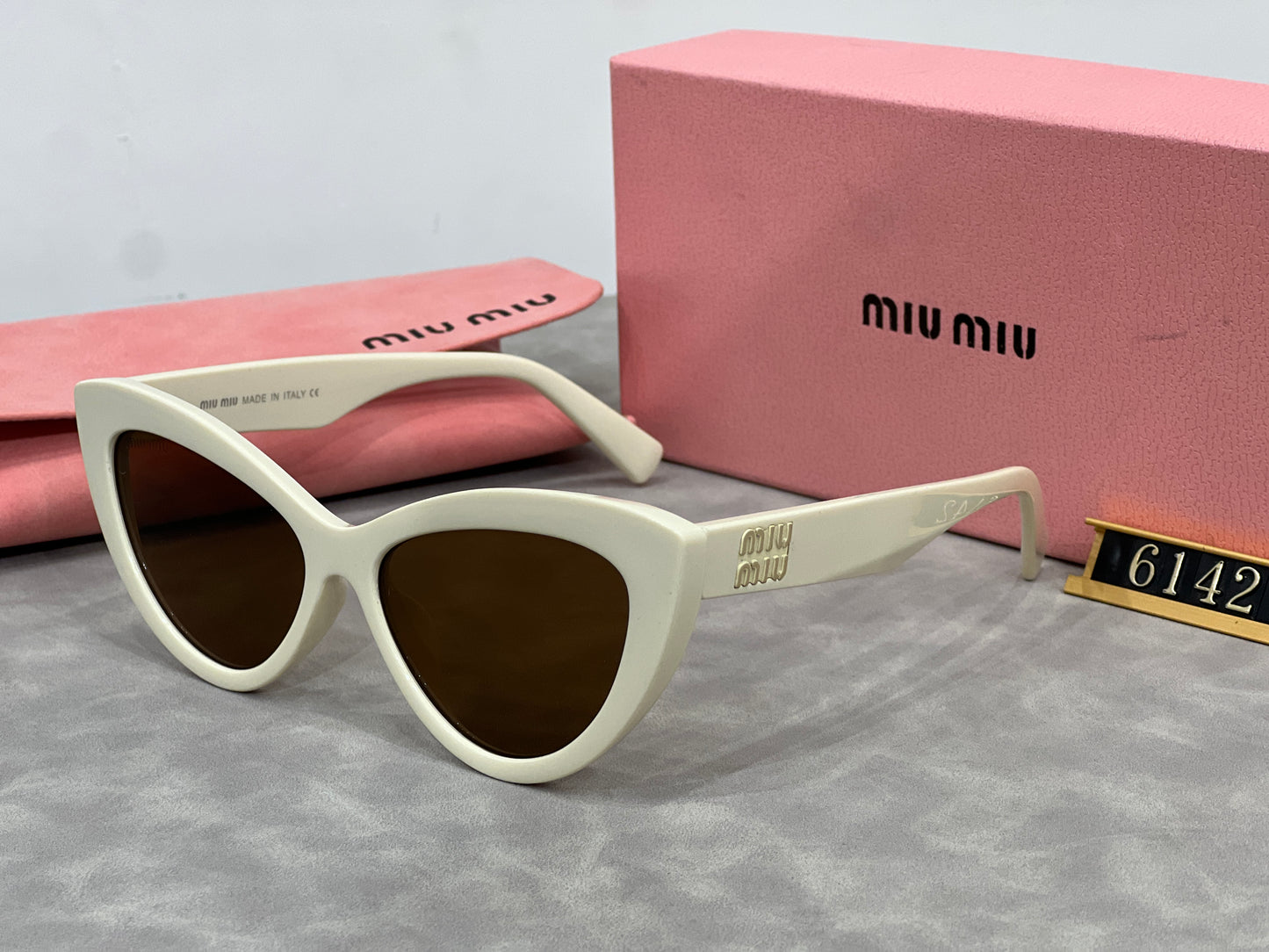 385RA28TDE Stylish Sunglasses