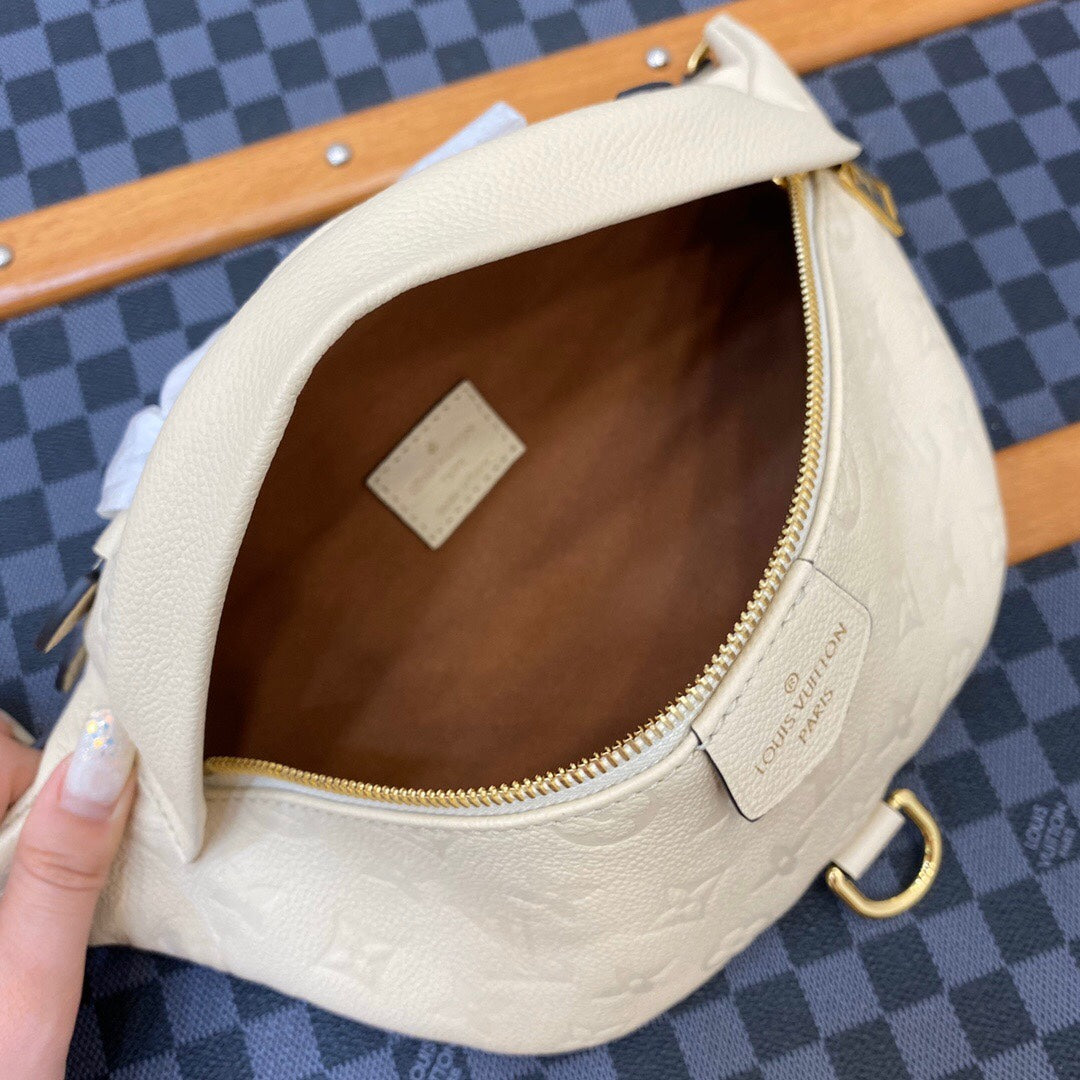 2XE299BDE Stylish leather bag