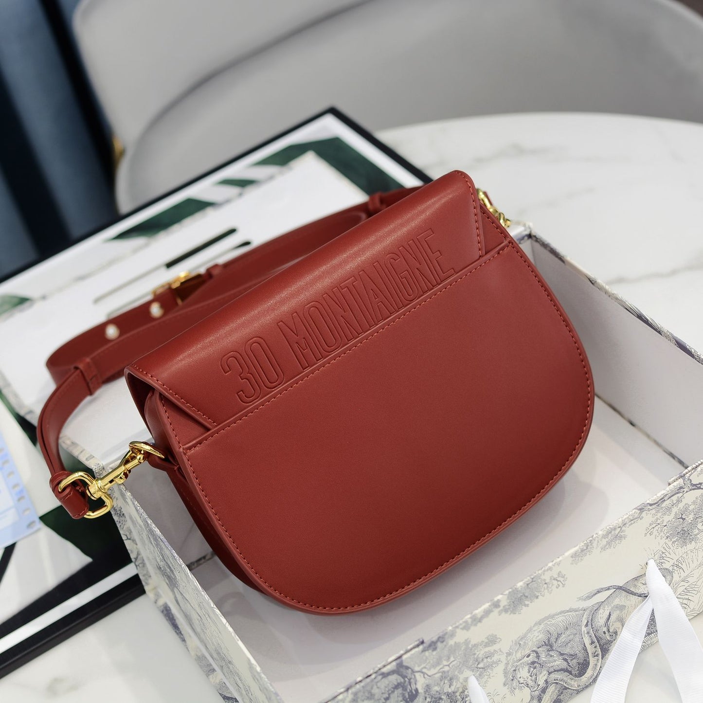 1L48BDE Stylish leather bag