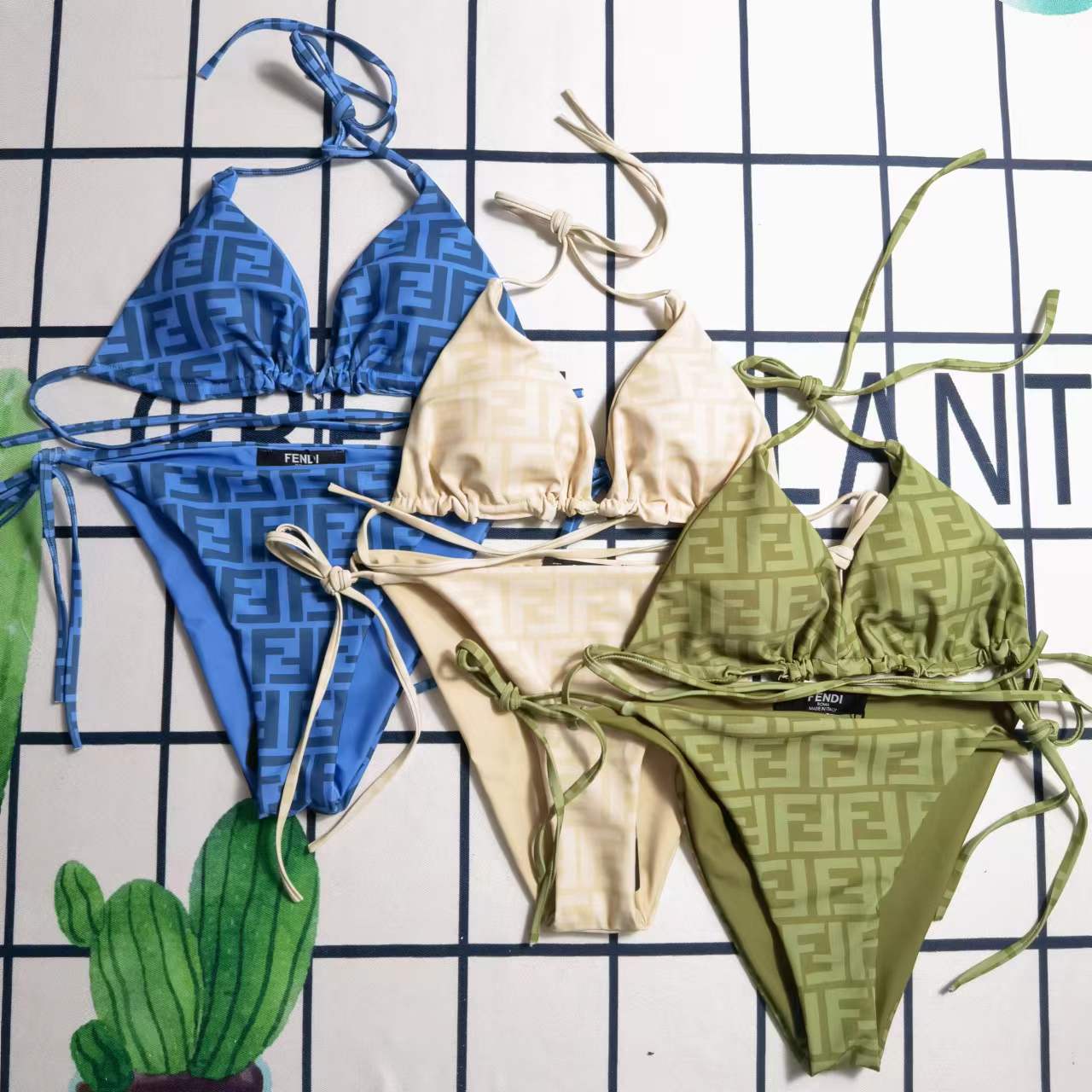 14F16YDE Stylish Bikini swimsuit