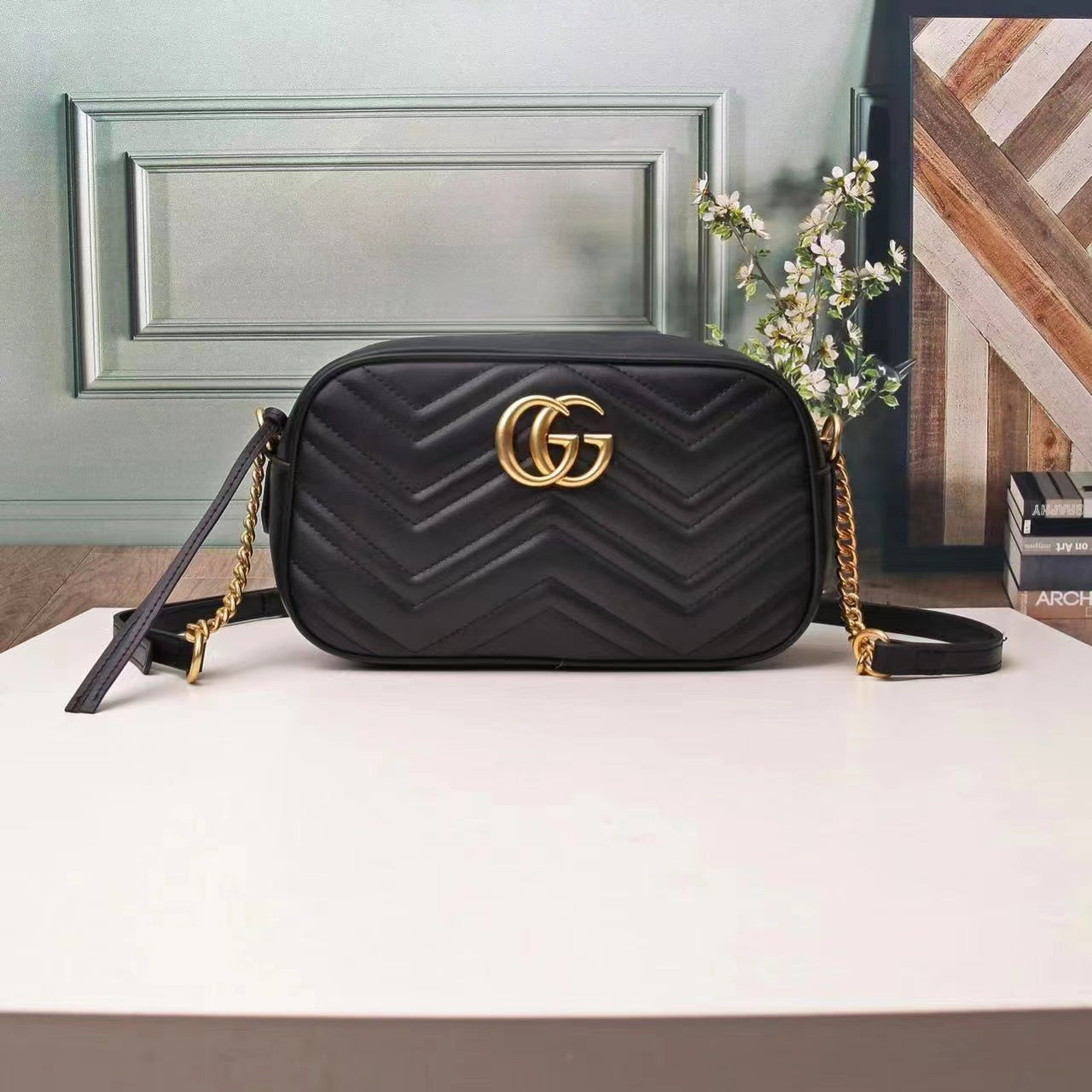 1B200BDE Stylish leather bag