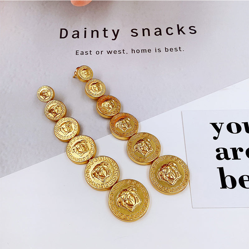 3V158EDE Stylish Earrings