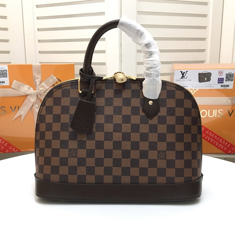 1E27BDE Stylish leather bag