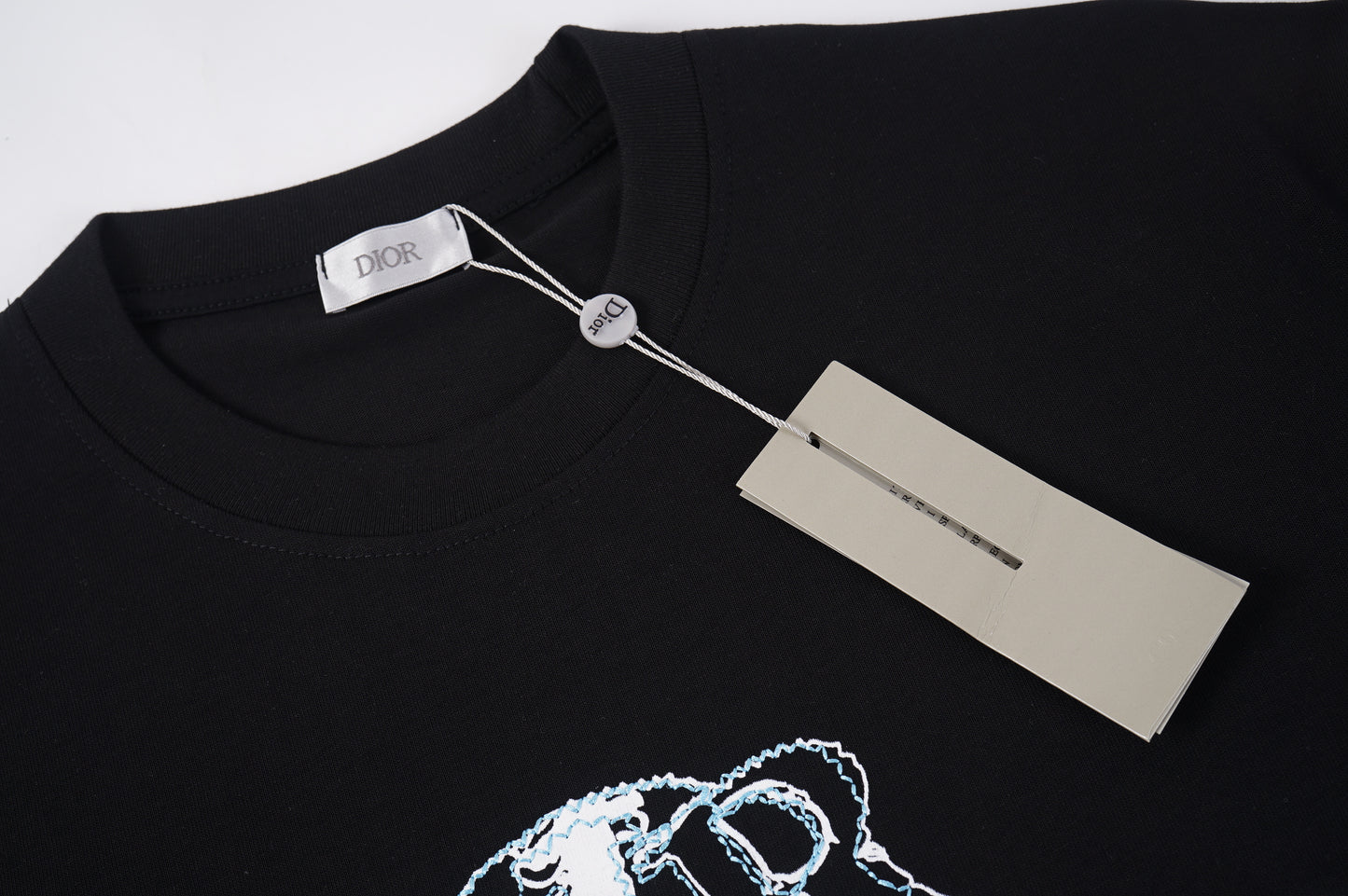 175ZD11UDE Stylish T-shirts