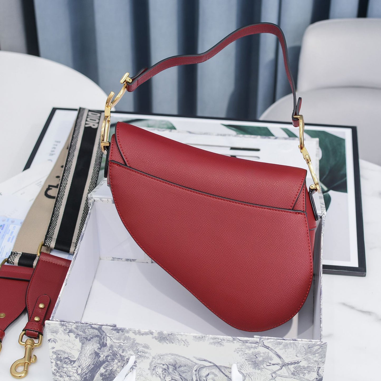 5E15BDE Stylish leather bag