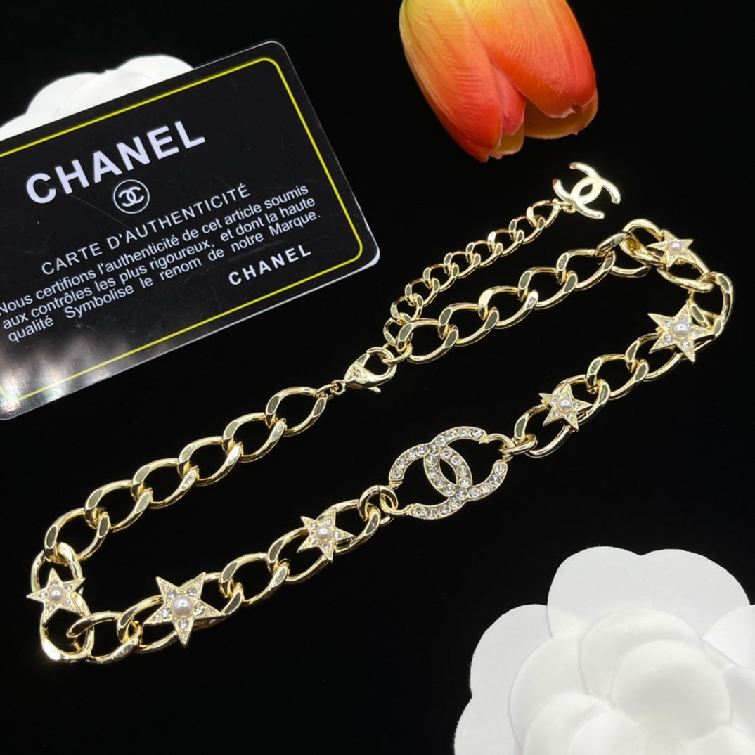 14C927XDE Stylish Necklaces