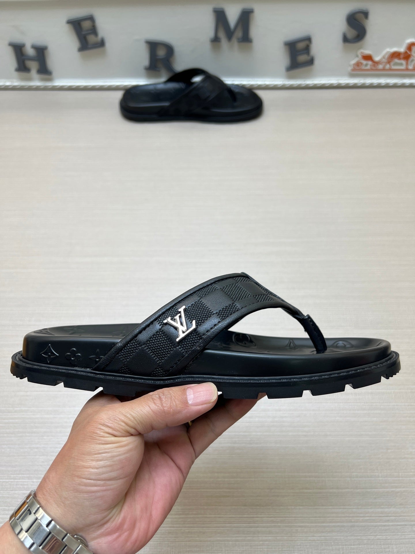 535ZE303ZDE Stylish Slippers