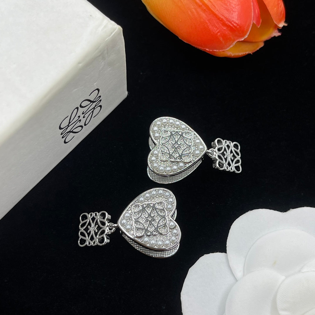 14A1002EDE Stylish Earrings