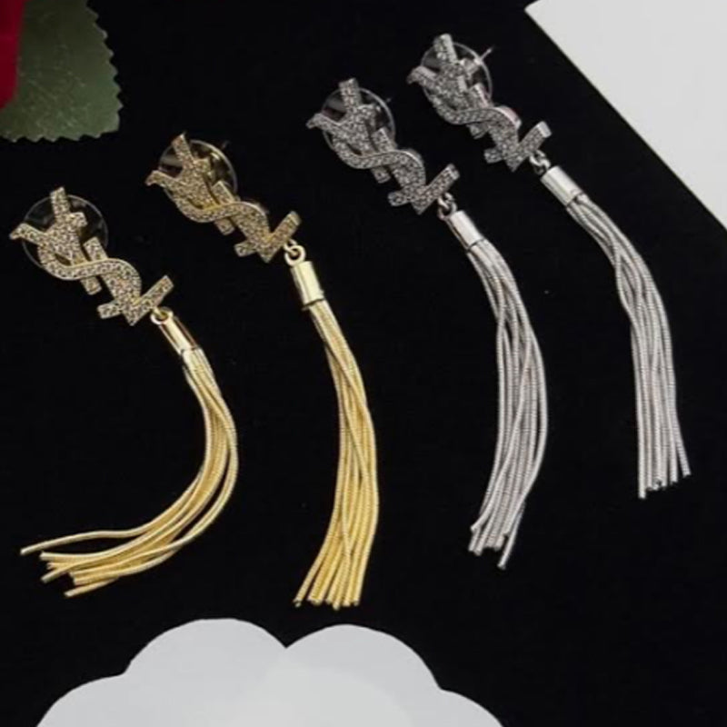 1RSL1EDE Stylish Earrings