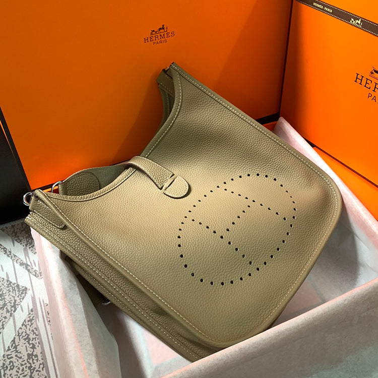 1H1BDE Stylish leather bag