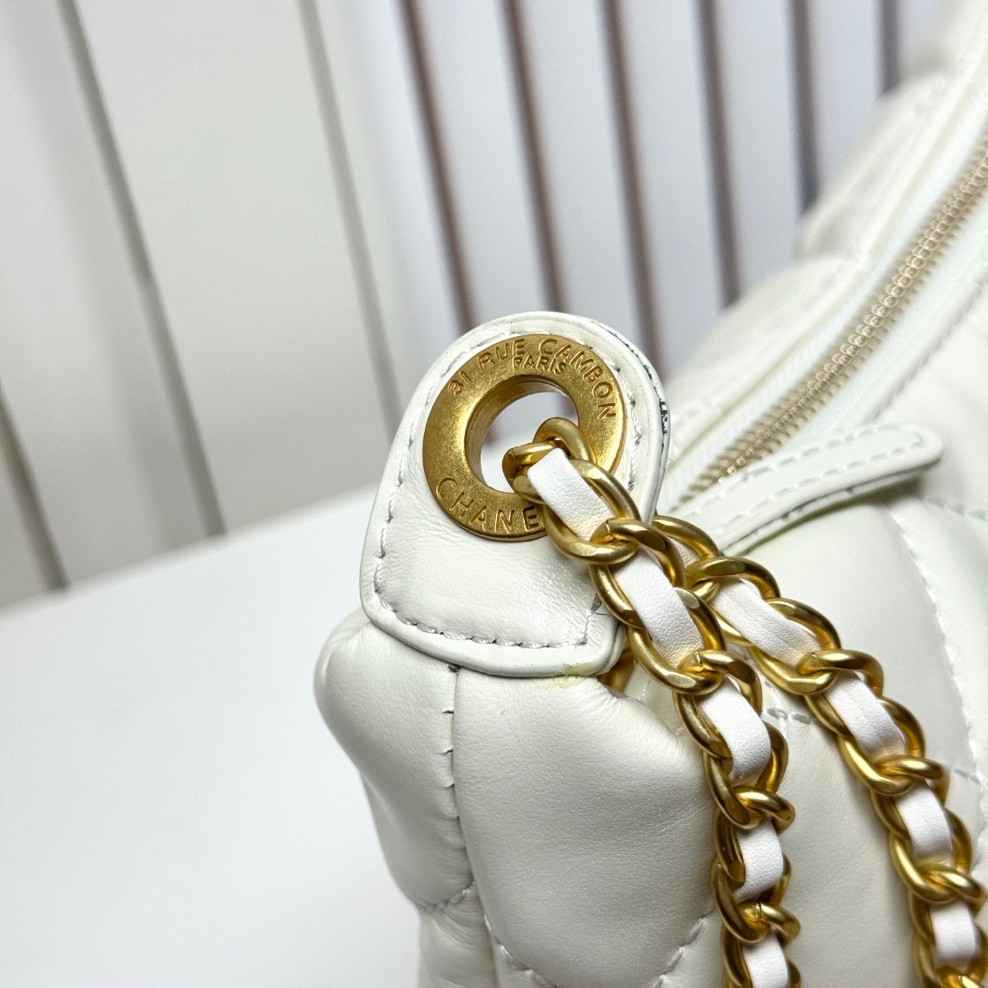 15RC14BDE Stylish leather bag
