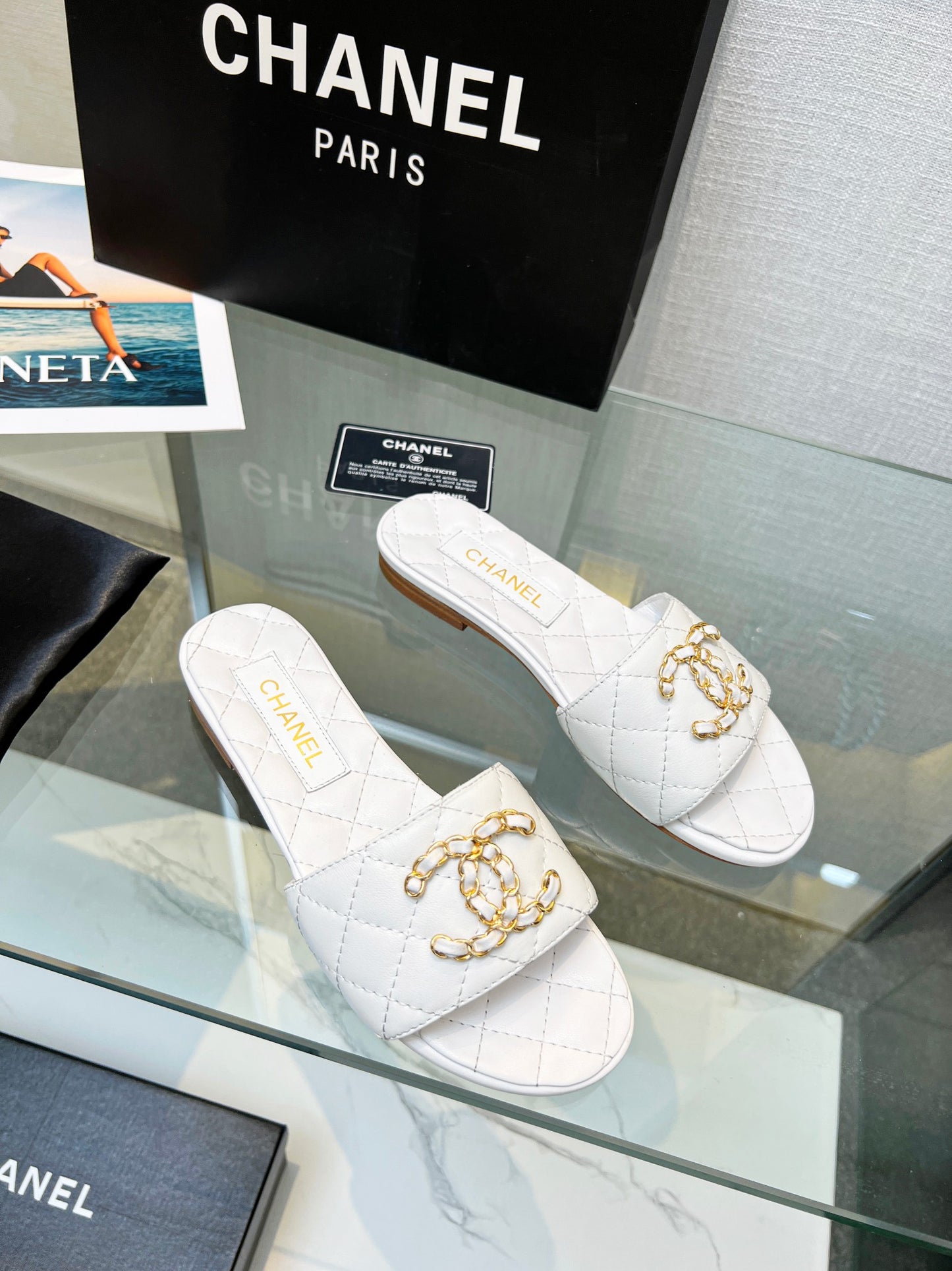 245RC12ZDE Stylish genuine leather slippers