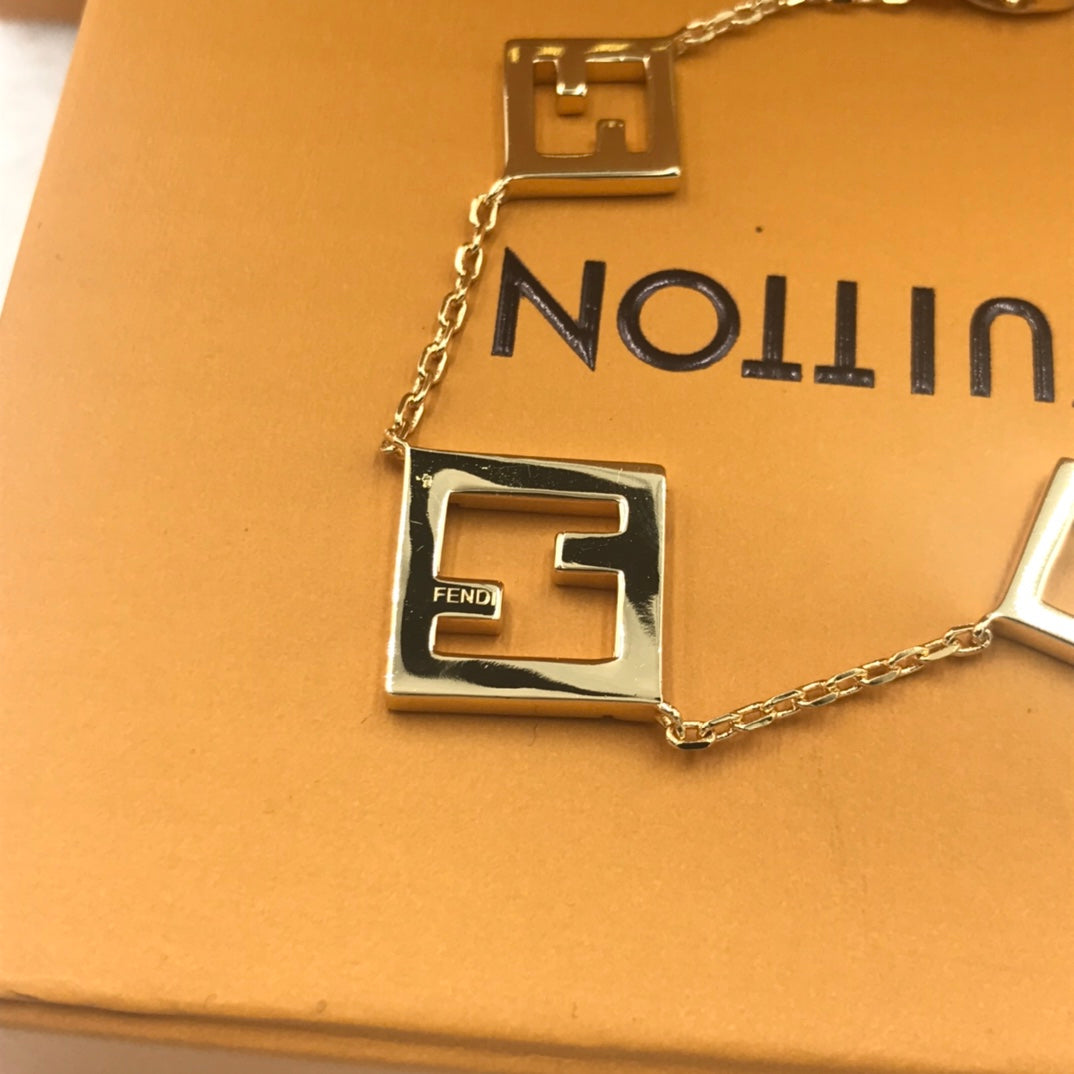 14F440KDE Stylish Bracelets