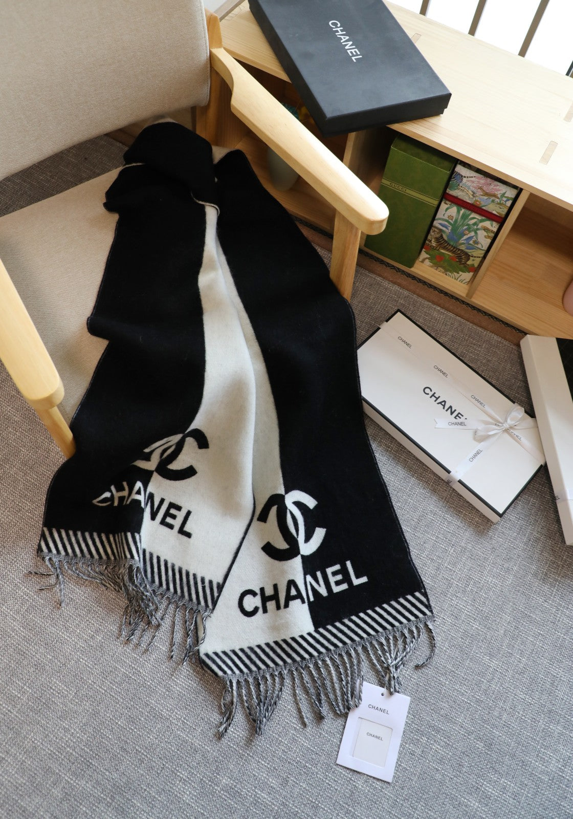 175RC14WDE Stylish Winter Scarves