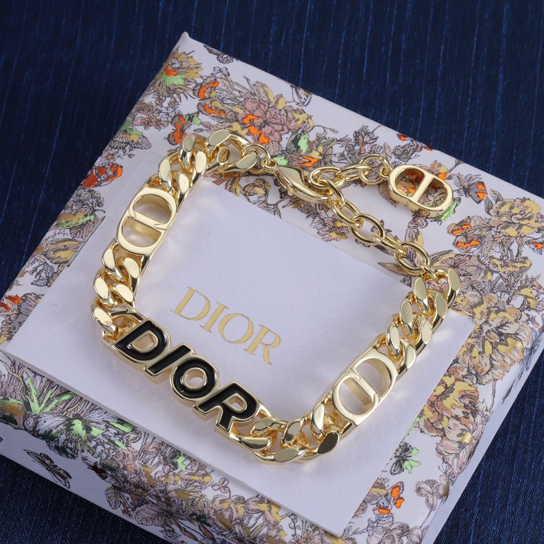 14D540XDE Stylish Bracelets Necklaces