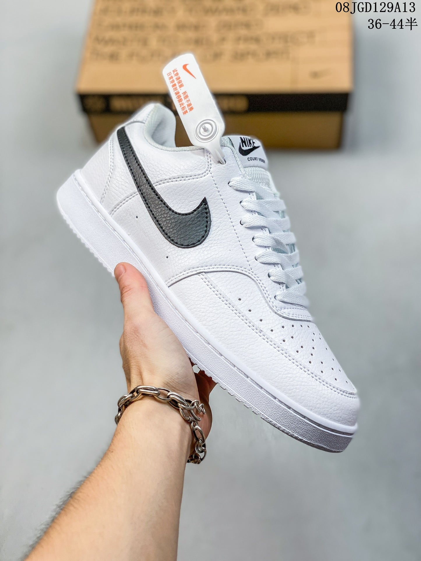 4YN41ZDE Stylish Sneakers (No Box, August-October Big Sale)