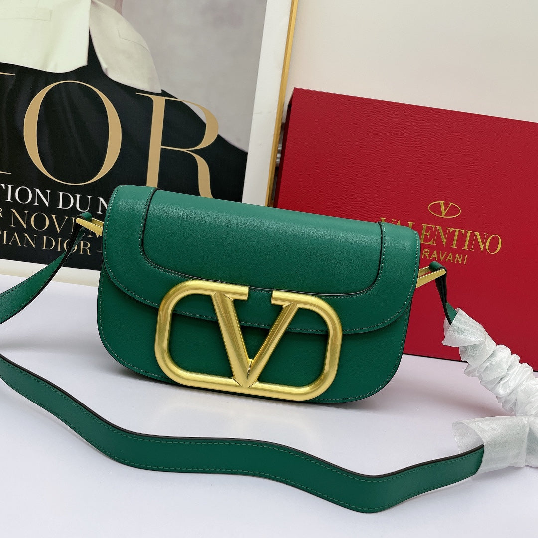 5A45BDE Stylish leather bag