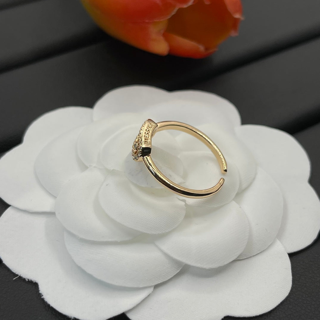 14A760JDE Stylish rings