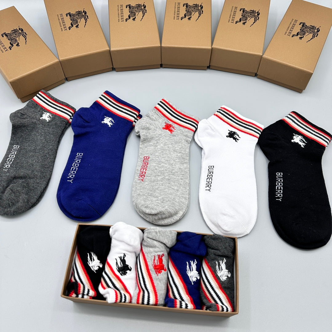 235QH39SDE Stylish socks(5 pairs )